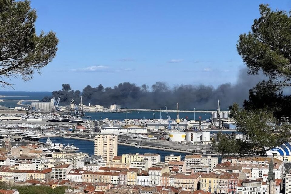 Во Франции произошел взрыв в порту